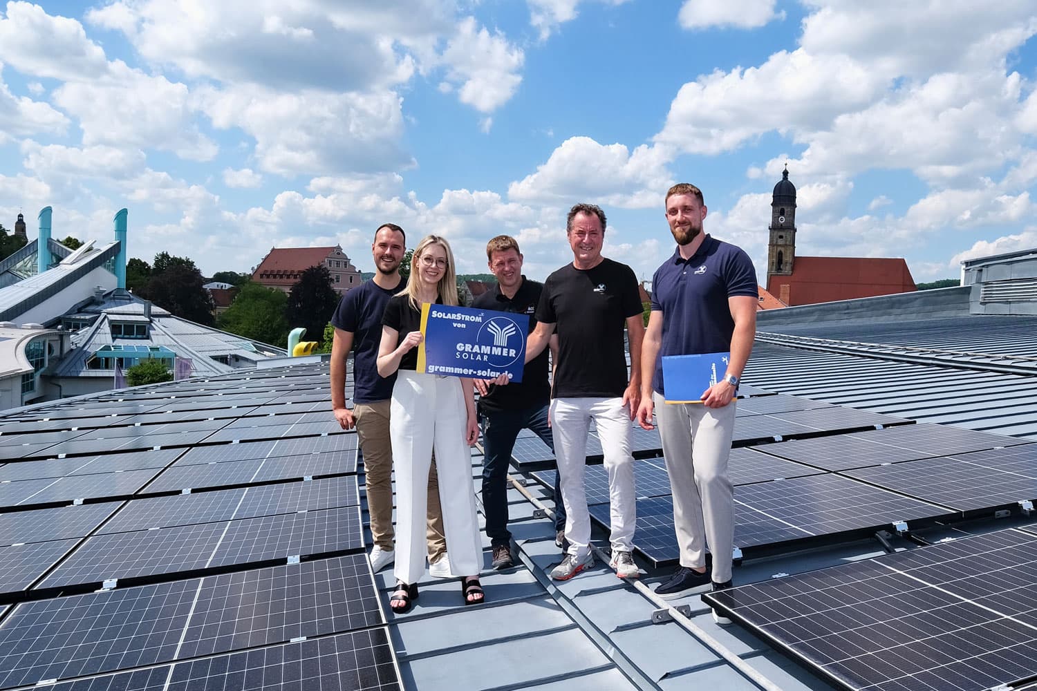 Zur News: Amberger Congress Centrum setzt auf Solarenergie: Neue Photovoltaikanlage auf dem Dach des ACC in Betrieb