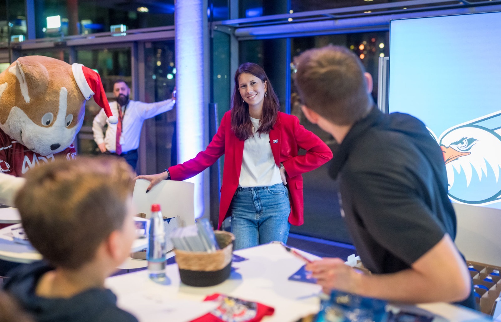 Zur News: Überzeugend auftreten: Warum gute Moderation mehr als Talent braucht